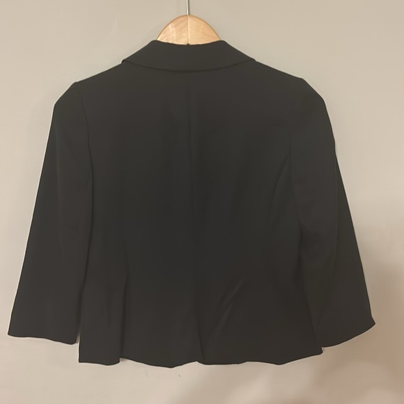 EUC! Ann Taylor Jacket - Picture 4 of 4